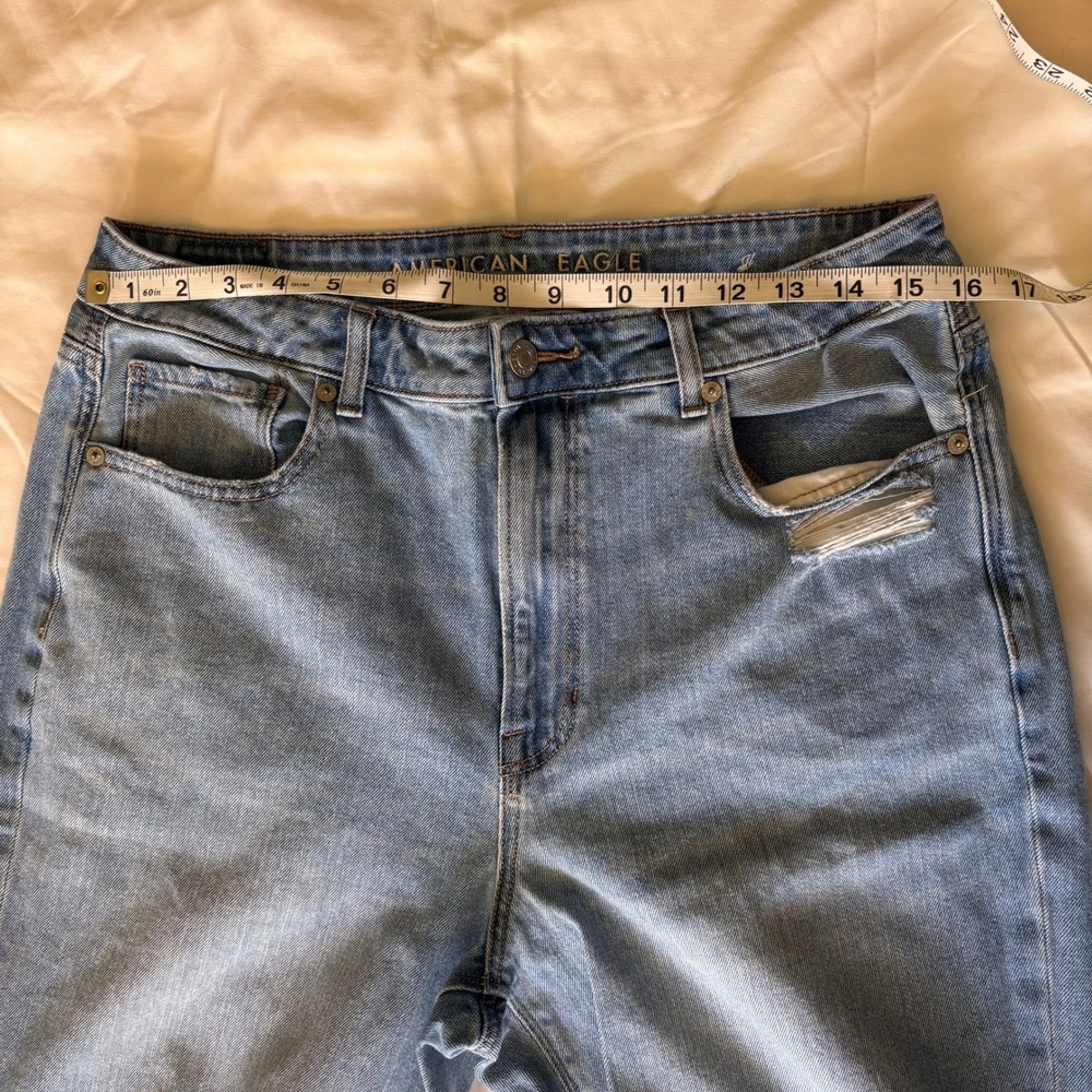 American Eagle Mom Jeans Womens 12 Long Distressed High Rise Medium Wash Denim - Picture 7 of 7